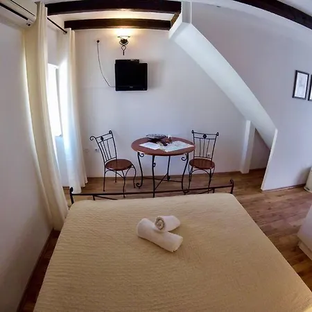 Comfy Studio In Traditional Dalmatian Stone House * سبليت